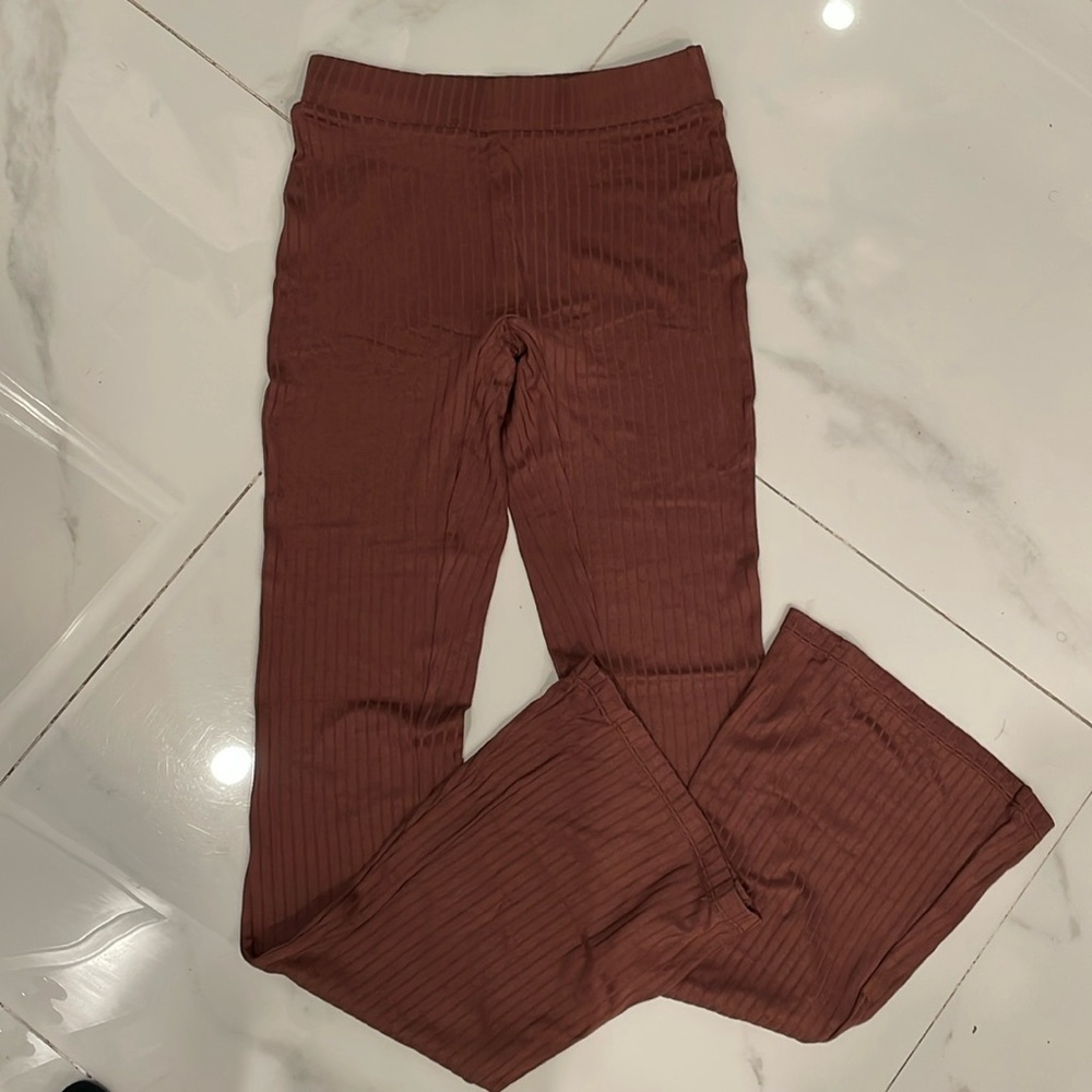 Buffbunny size small flare leggings
Like new